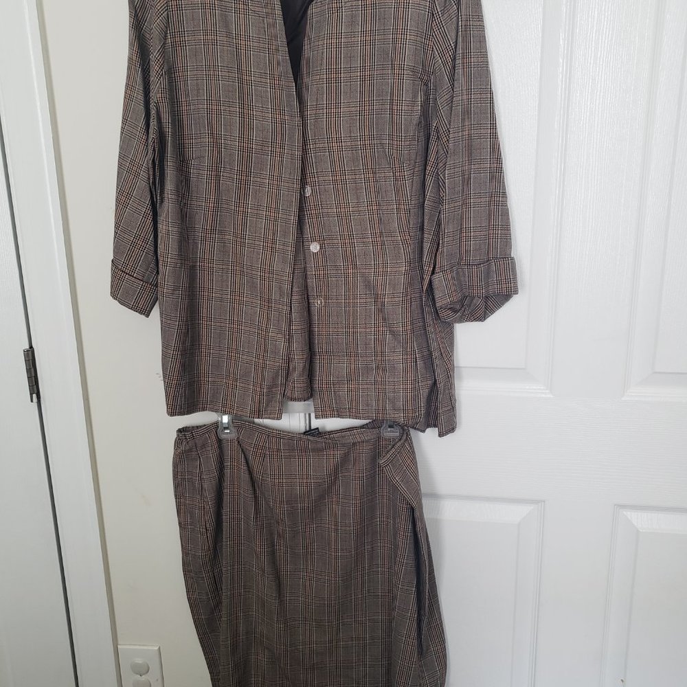 2 Piece Skirt Suit
